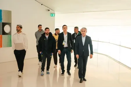 Messi və komanda yoldaşları Heydər Əliyev Mərkəzində - FOTOLAR