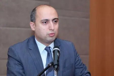 "Problemi valideynlərlə həll etməyə çalışırıq - Nazir