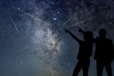 İlin ən möhtəşəm səma hadisəsi: - Meteor yağışı bu gecə başlayır
