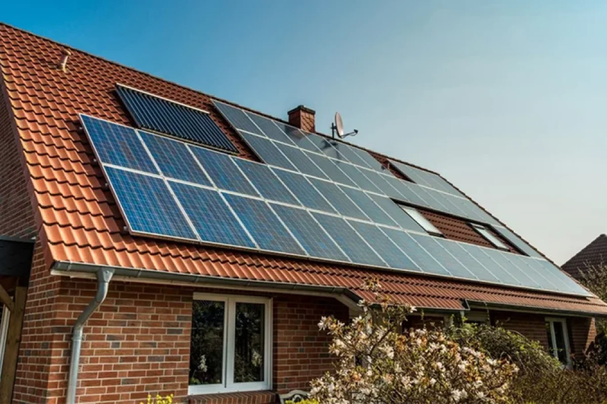 Evlərə günəş panellərinin quraşdırılması neçəyə başa gəlir? - QİYMƏTLƏR