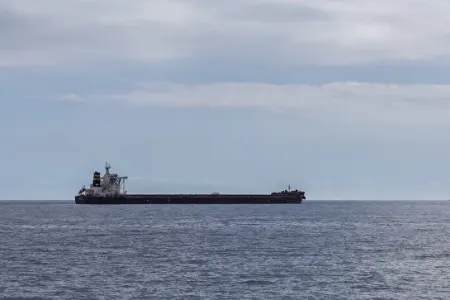 Rusiyaya məxsus iki neft tankeri batdı