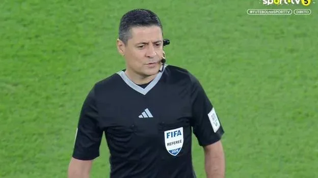 FİFA futbola daha bir yenilik gətirdi - Şəkillər