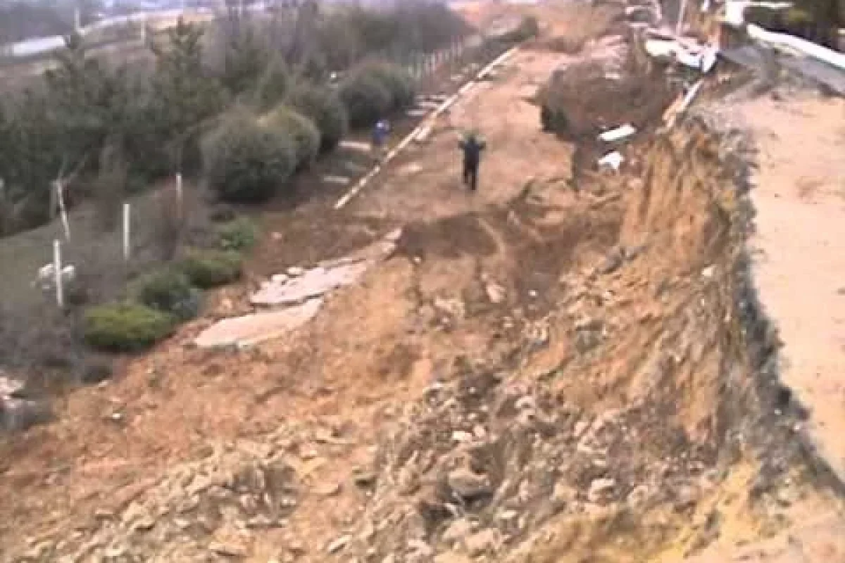 35 nəfər uçqun altında qaldı: - Bu ölkədə FACİƏ