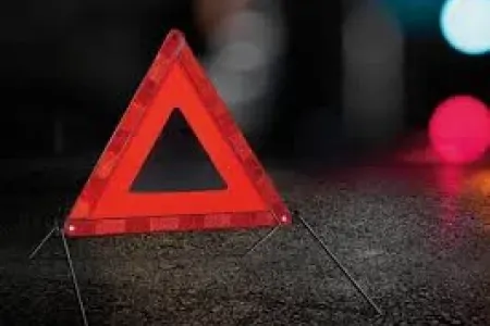 Qubada maşın dərəyə aşdı: ölən var