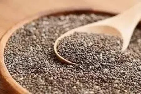 Çia toxumları yeyən qızın dişi cücərib