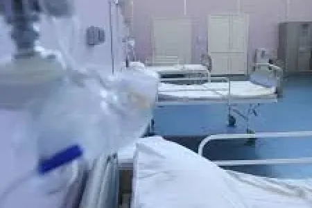Gənc qızın qarnından 5 kiloluq şiş çıxdı - Bakıda Şok