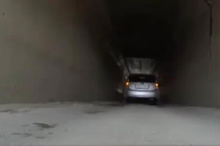 Bakıda dairəvi yolda qəribə tunel - – VİDEO