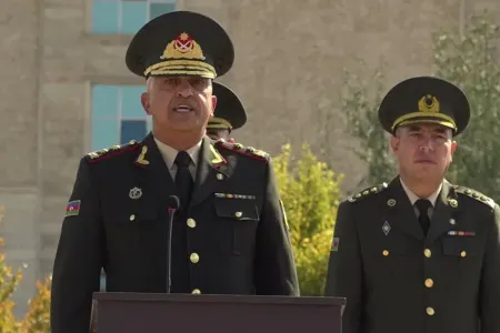 General-leytenant təqaüdə göndərildi