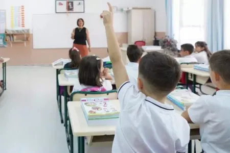 Təhsil Nazirliyi Yeni il şənliklərini ləğv etdi