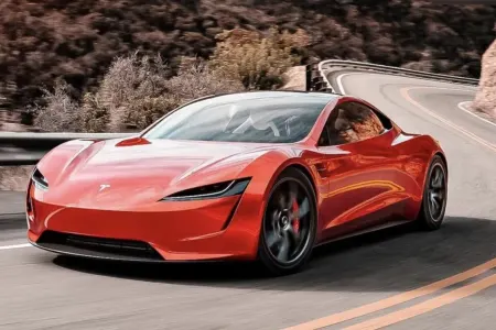 “Tesla” 700 min avtomobilini geri çağırır
