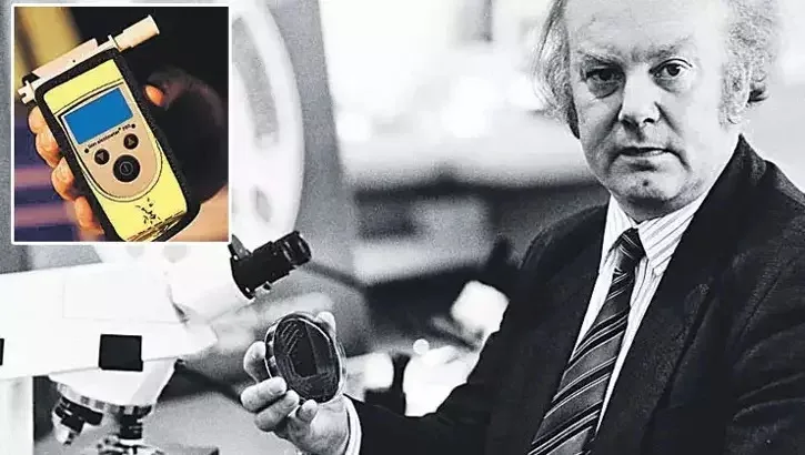 Promil cihazını yaradan alim içkili saxlanıldı – - FOTO