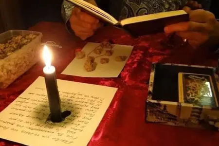 Bu ölkədə müxalifət prezidentə "cadu" etməyə çalışdı: - 2 nəfər saxlanıldı