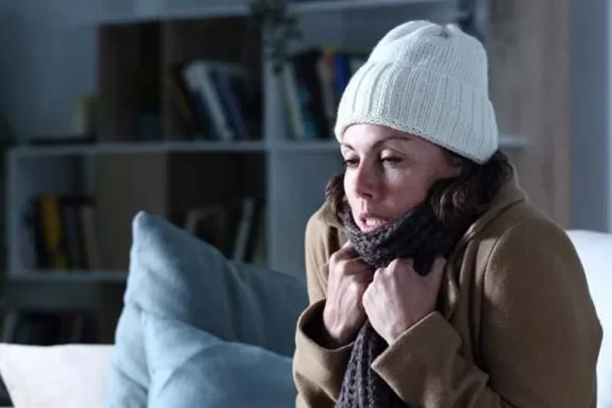 Bəzi insanlar nə üçün əsəbiləşəndə tərləyir və ya üşüyür? - SƏBƏB