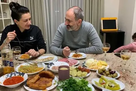 Paşinyan qocaları yorğan altında öldürür - pensiyalar artmayacaq
