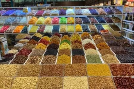 Açıq halda satılan çərəzlər: Yumadan yeməyimiz ciddi fəsadlar törədə bilər