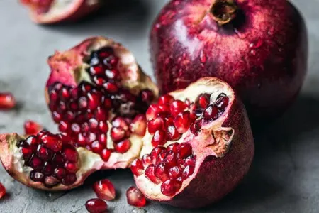 Bakıda kilosu 20 manata nar satılır