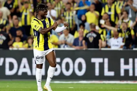 "Fənərbaxça" yayda gətirdiyi futbolçunu göndərmək istəyir