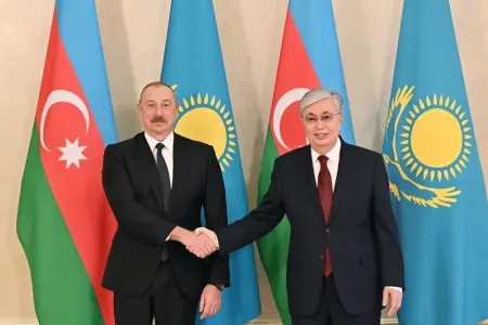 Qazaxıstan Prezidenti İlham Əliyevə zəng edib