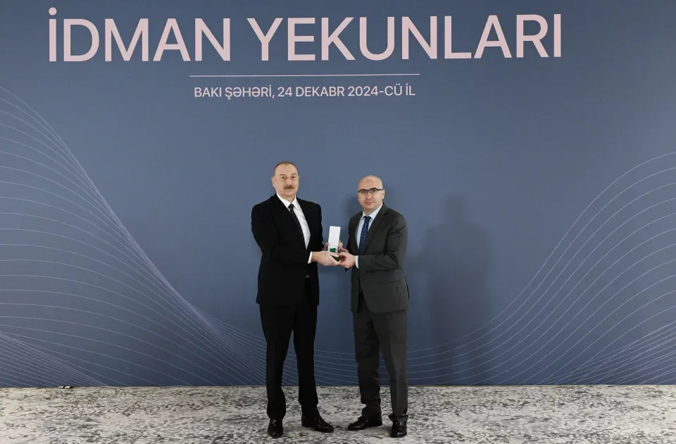 Prezident idmançıları təltif etdi - FOTO