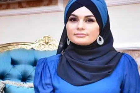 Fərqanə Qasımovanı aldadıb 400 manatını aldılar