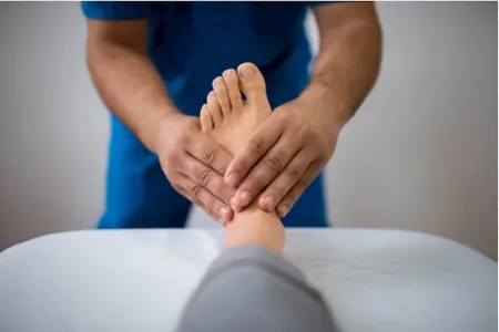 Ayaq ağrılarına laqeyd yanaşmayın: - Bu xəstəliyin əlaməti ola bilər