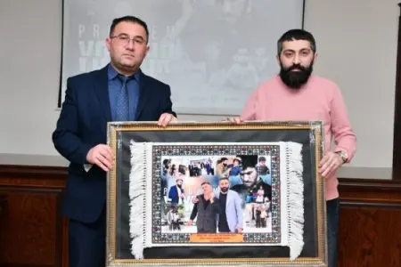 “Problem yoxdur” sənədli filmi Sumqayıt Dövlət Unversitetində nümayiş olunub – - FOTOLAR