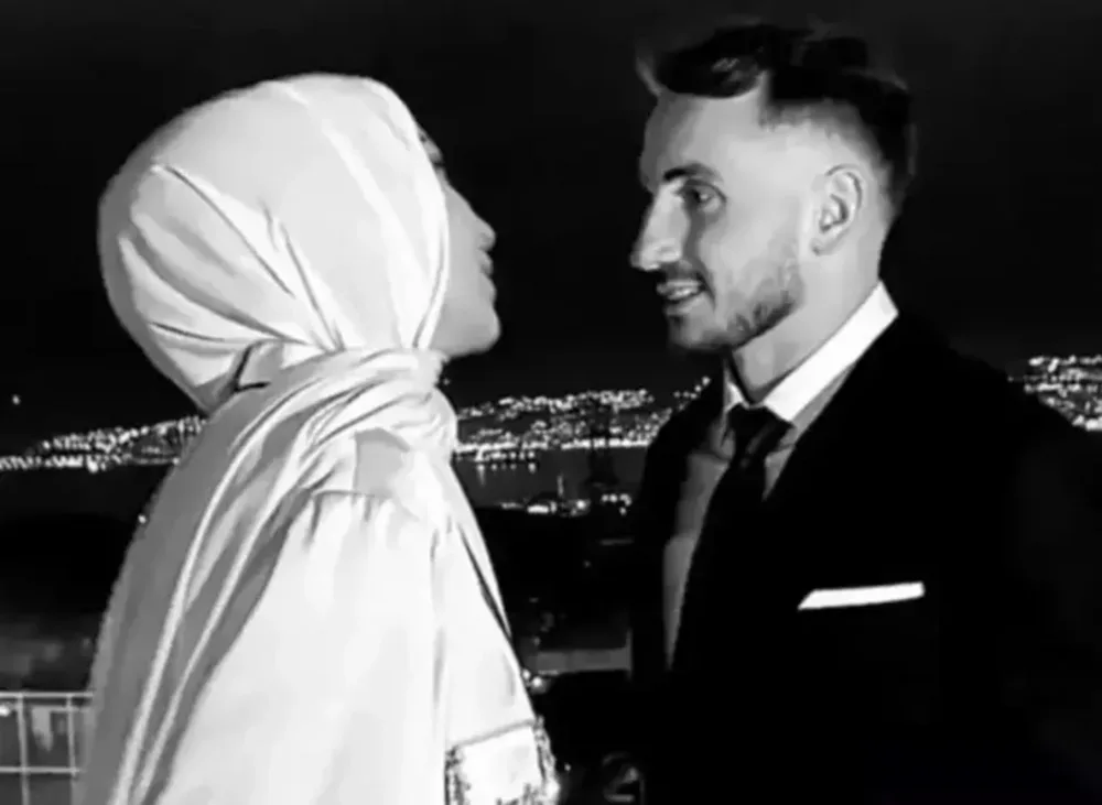 Benfika" klubunun ulduz futbolçusu Kerem Aktürkoğlu nişanlanıb