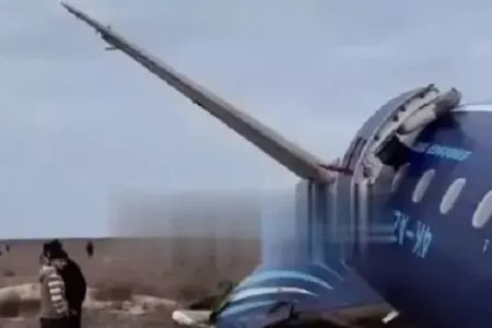 Təyyarədə oksigen balonu partlayıbmış... - Nazir