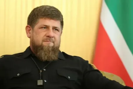 AZAL-ın təyyarə qəzasından sonra Kadırov qardaşı oğlunu mükafatlandırdı