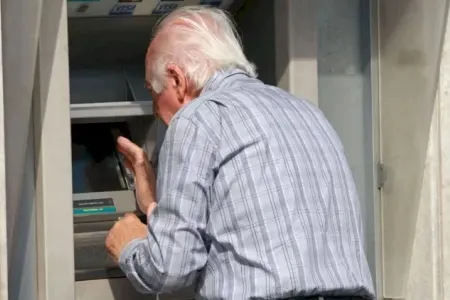 Bu şəxslərin stajına görə pensiyasına əlavələr ediləcək