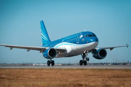 AZAL Rusiyanın bir sıra şəhərlərinə uçuşları dayandırır