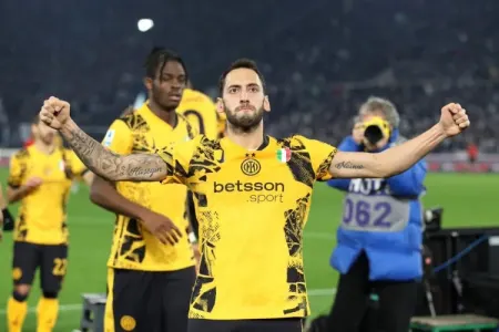 Hakan Çalhanoğludan şok açıqlama