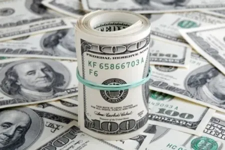 Dolların məzənnəsi REKORD həddə yüksəldi - RUBL ƏZİLDİ