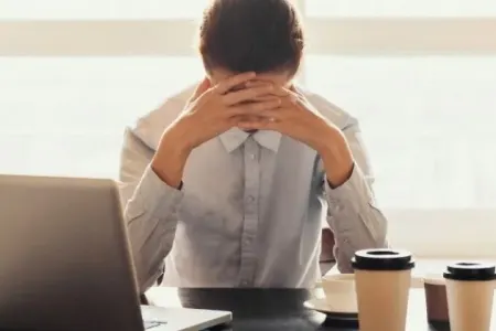 Sağlamlığımıza zərər vuran geniş yayılmış 5 əsas vərdiş