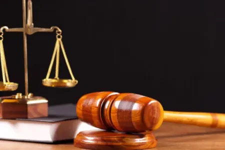 62 yaşlı qadın onu narahat edən kişini qətlə yetirdi