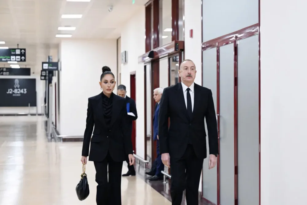Prezident və xanımı vida mərasimində iştirak edib - FOTOLAR