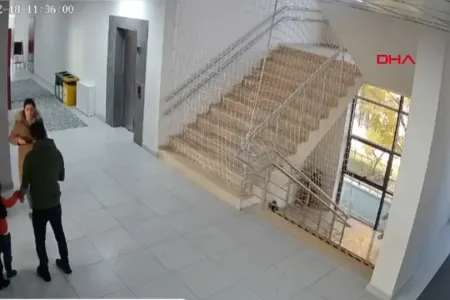Məktəb direktoru şagirdin həyatını xilas etdi