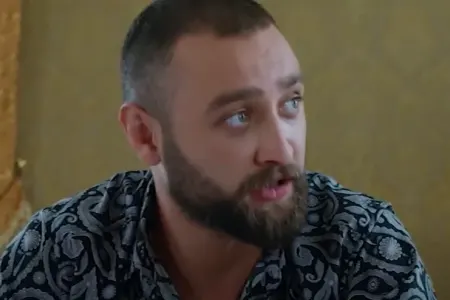 Azərbaycanlı aktyor hava limanında SAXLANILDI - FOTO