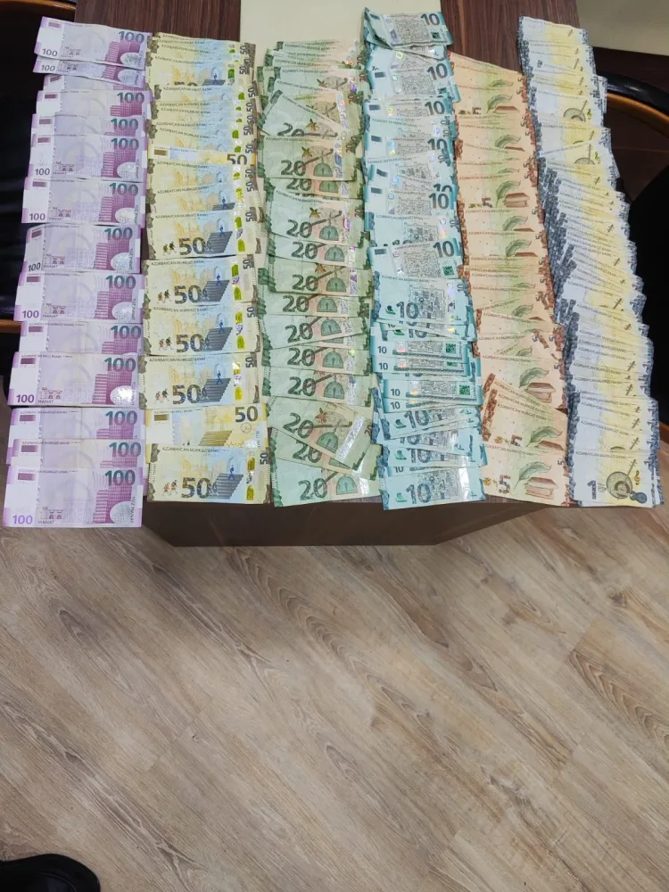 Bu qədər pulu terminaldan oğurladı - Foto