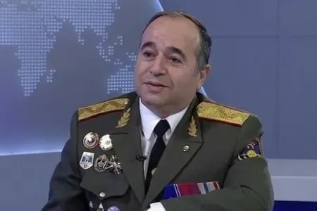 Ermənistanın keçmiş müdafiə naziri Rusiyada saxlanıldı
