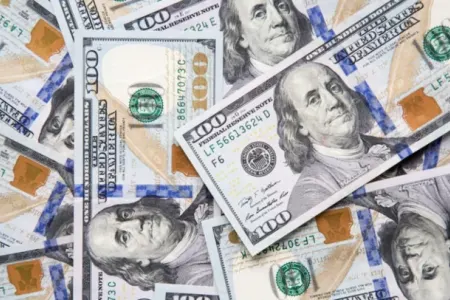 Dollar kreditlərinin verilməsi qaydaları sərtləşdirilir