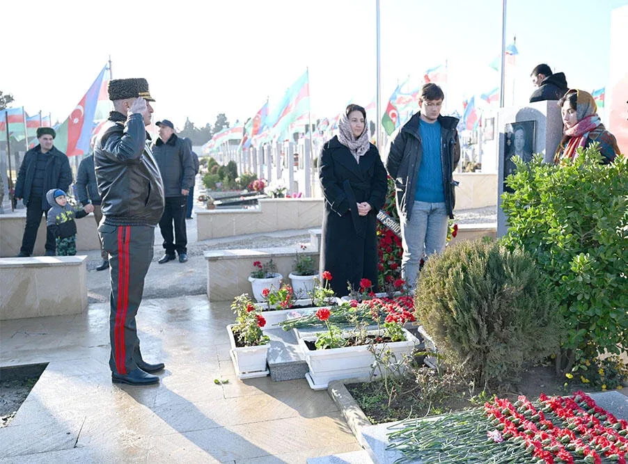 Milli Qəhrəman Polad Həşimovun xatirəsi yad edilib - FOTOLAR