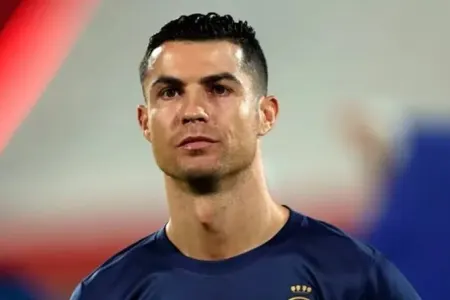 Ronaldu gələcəyi ilə bağlı qərarını verdi