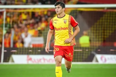 “Mançester Siti” özbəklə