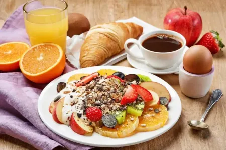 Səhər yeməyindən imtina etməyin təhlükələri nələrdir? - həkimdən tövsiyə