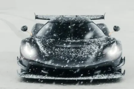 3 milyonluq yeni avtomobil - FOTO