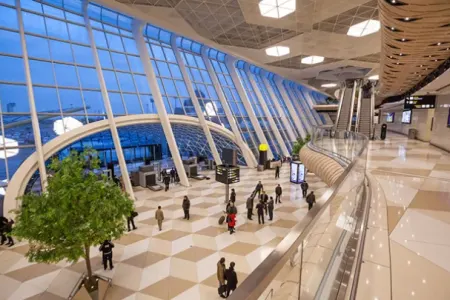 Bakıdan Varşavaya gedən təyyarədə nasazlıq – - Uçuş ləğv olundu