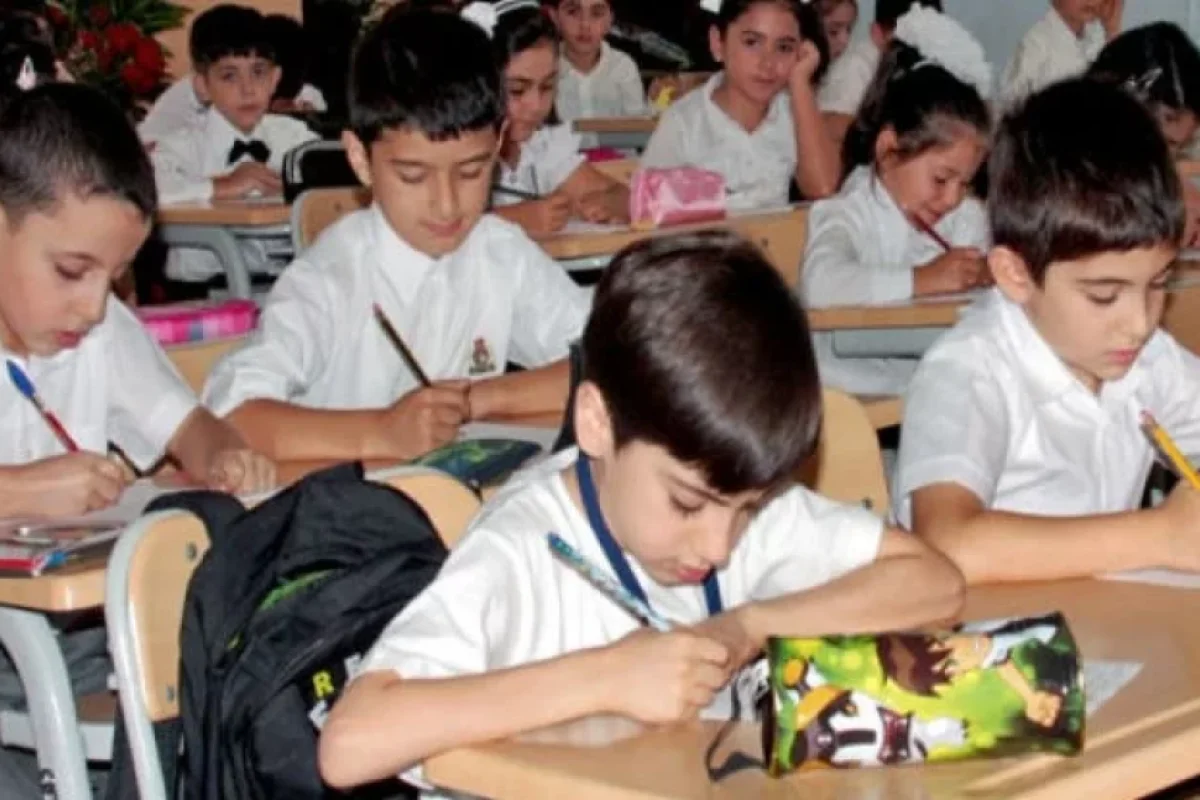 Məktəblərdə 1 həftə dərs olmayacaq