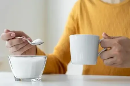 Niyə duz ilə çay içmək lazımdır: - bu qeyri-adi ənənə haradan gəlib?