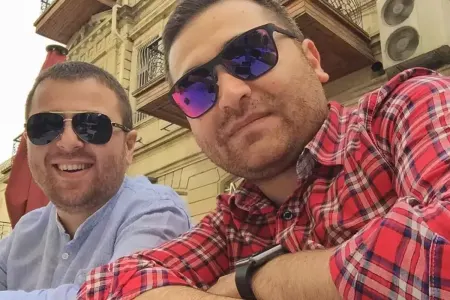 “Dedilər ki, Azərin barmağı tərpənib”